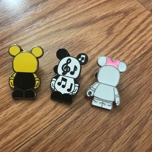 Disney pins